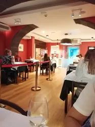 Lista 17 restaurantes abertos até tarde no São José Ponta Delgada