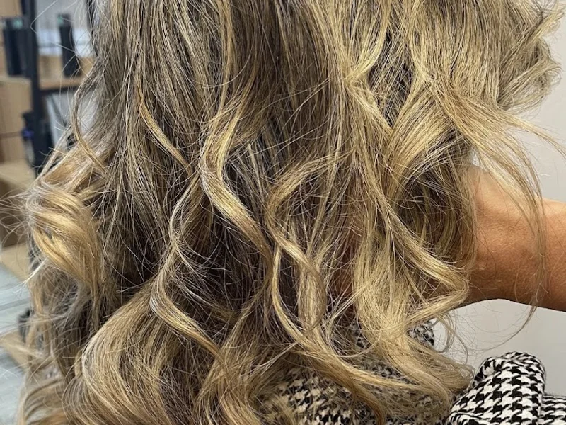 Cabeleireiro Studio Neide Valentim