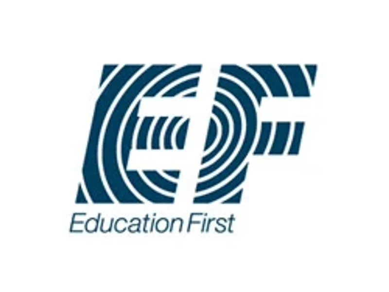 EF cursos de línguas no estrangeiro