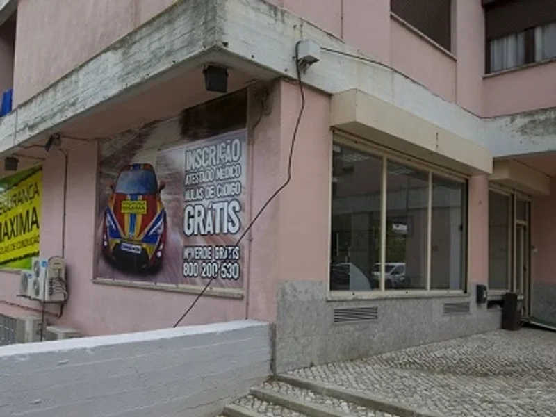 Escola Condução Segurança Máxima de Chelas