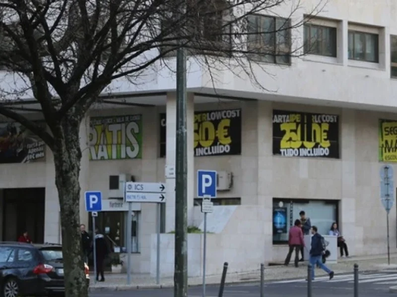 Ensino de Condução Moderna Cruz