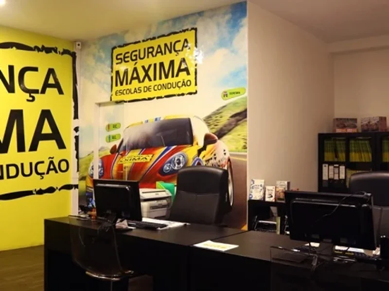 Escola de Condução Segurança Máxima - Saldanha