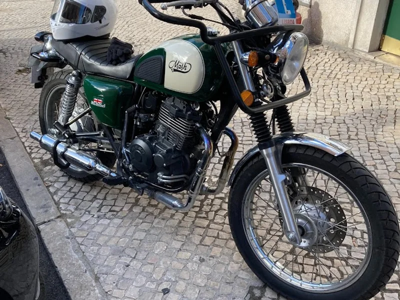 Escola de Condução Idal