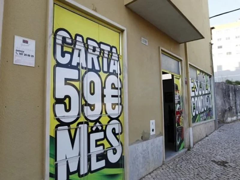 Escola de Condução Segurança Máxima - Massamá/Barcarena