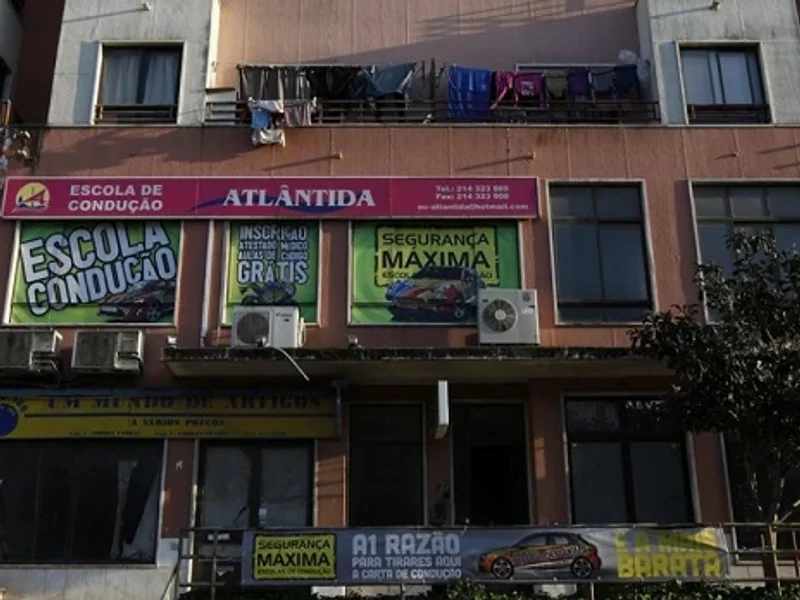 Escola de Condução Segurança Máxima - Cacém Atlântida