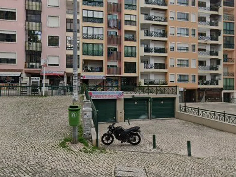 Escola de Condução - Grupo Infante Sagres Massamá