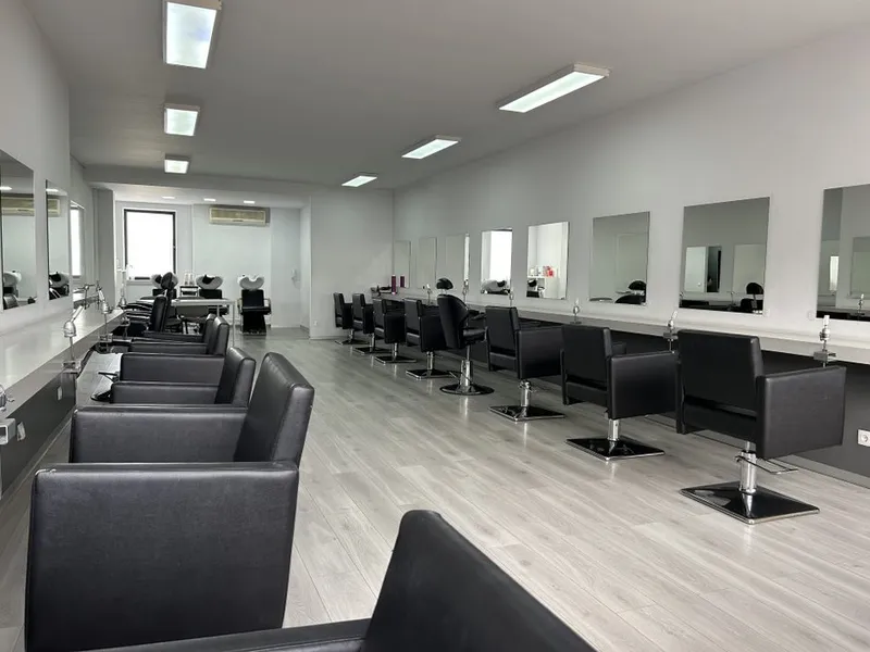 Escola Profissional de Estética e Cabeleireiro CEN