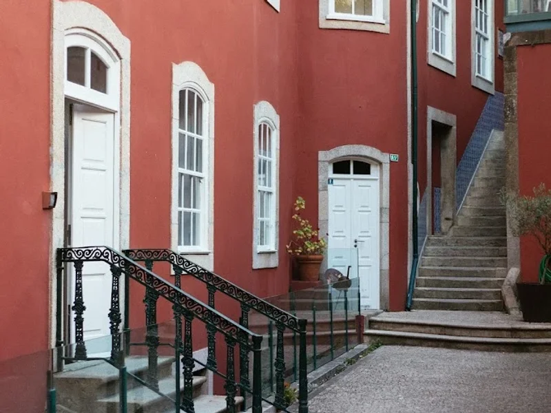 Escola Artística e Profissional Árvore