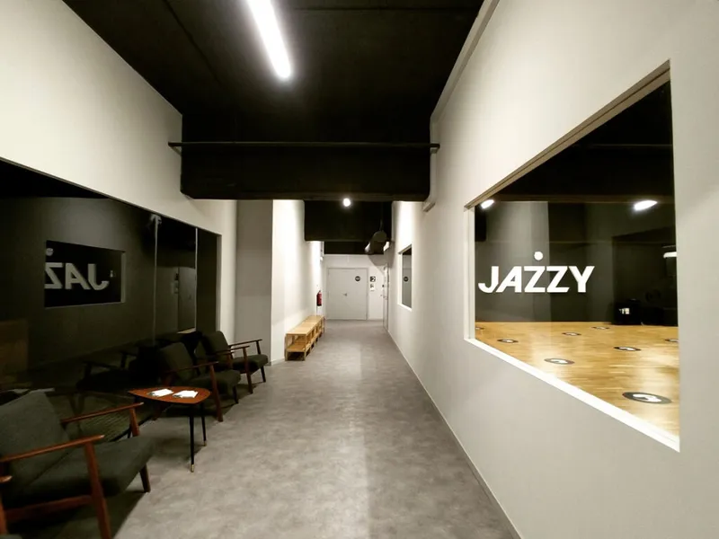 Jazzy Dance Studios - Entrecampos