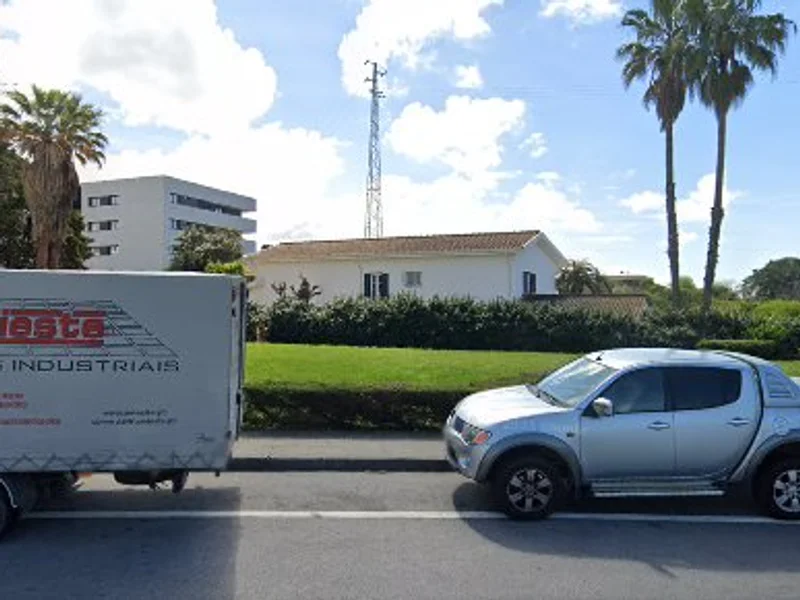 Clube Paraíso De Vilar-empreendimentos E Piscinas Lda.