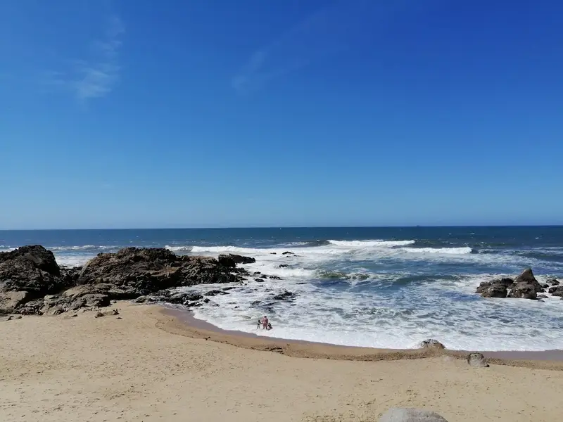 Praia das Pedras Amarelas