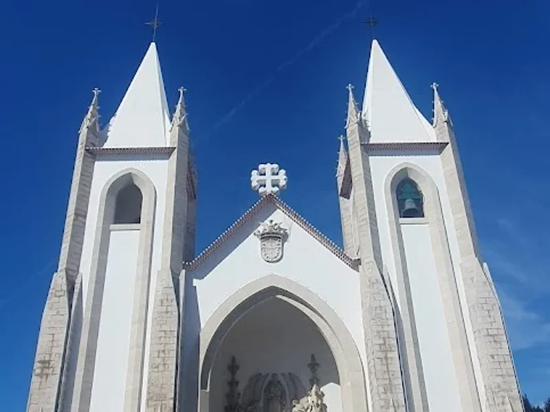 A Galeria de Jóias de José Luis & Filipe Baptista , Lda