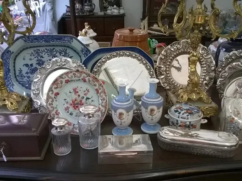 Alda Luís Antiguidades