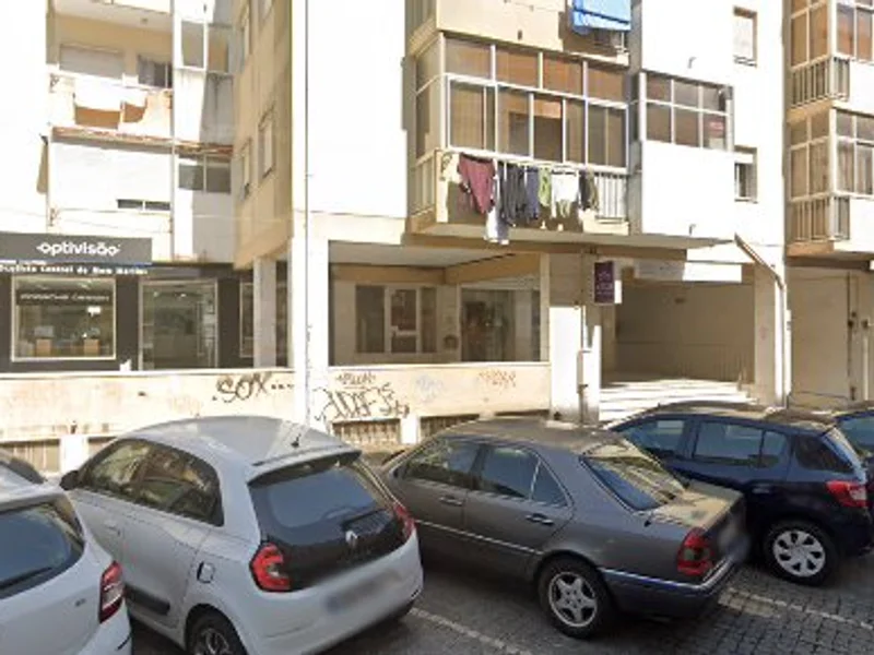 Oculista Central De Mem Martins Lda