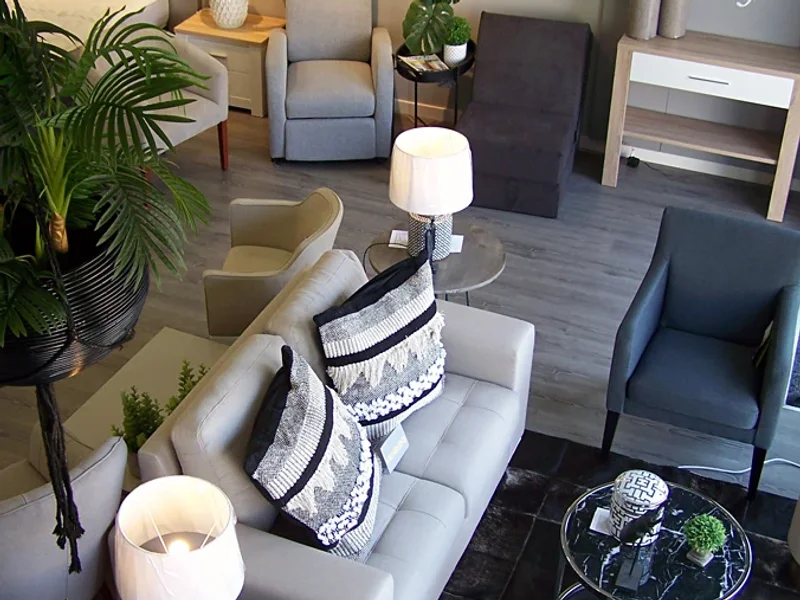 POLIMÓVEL Decorações - Móveis e Colchões