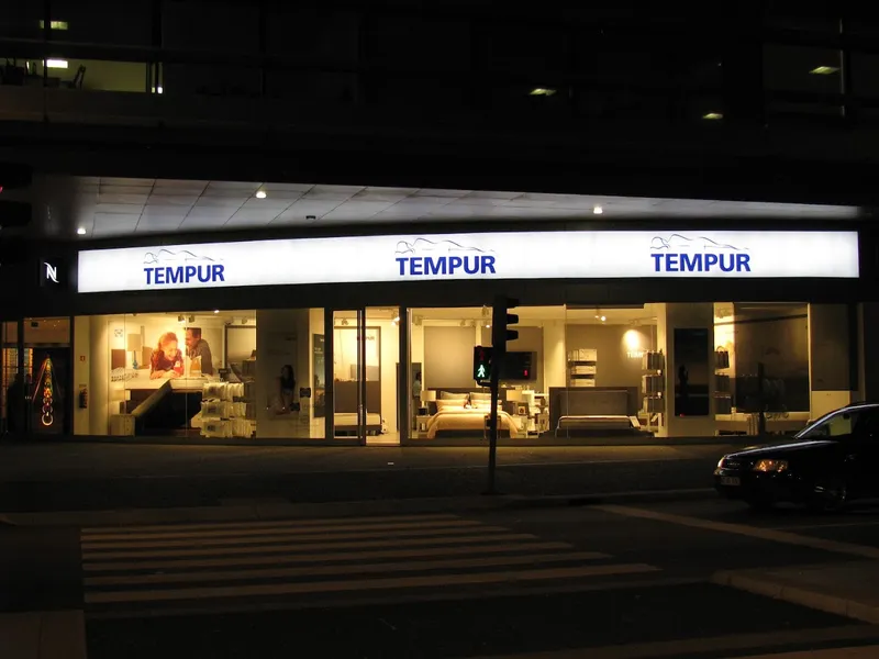 TEMPUR