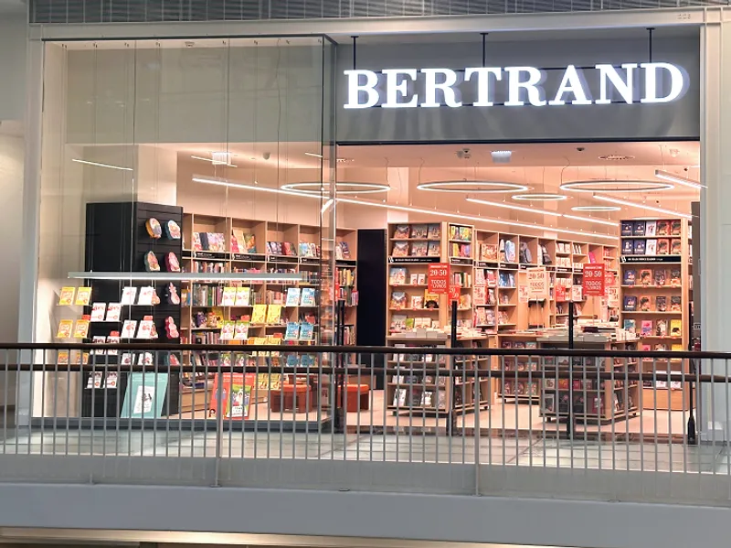 Livraria Bertrand - Alameda Shop & Spot