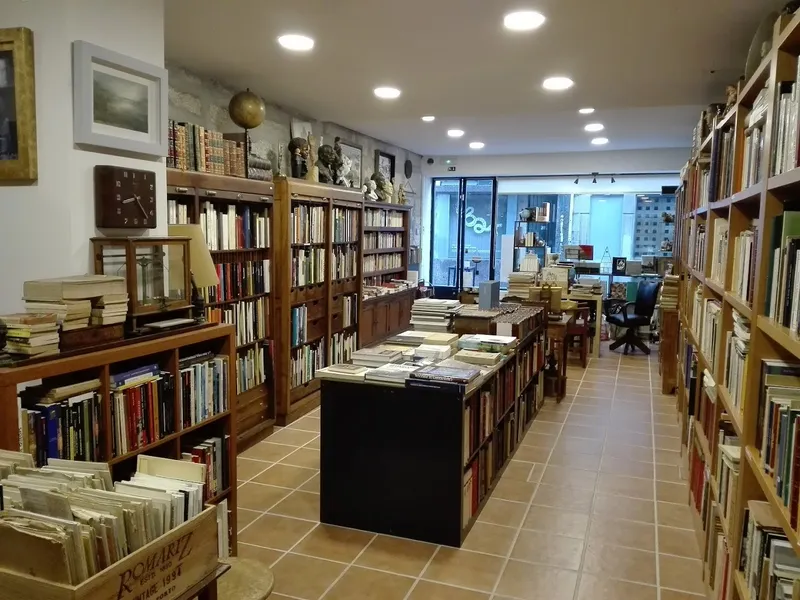 Livraria Alfarrabista Homem dos Livros