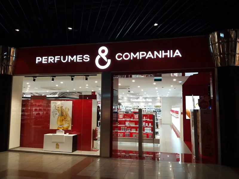 Perfumes & Companhia