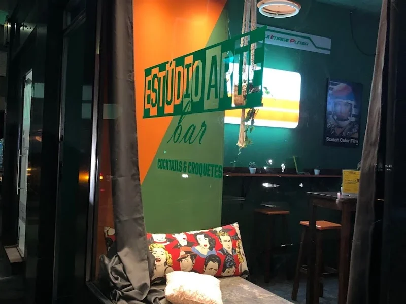 Estúdio Arte Bar