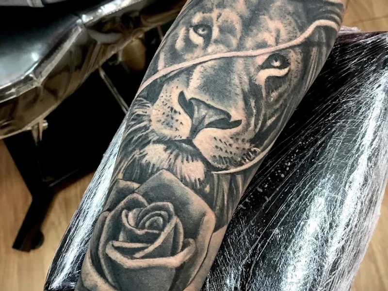 Risko Tattoos & Piercings