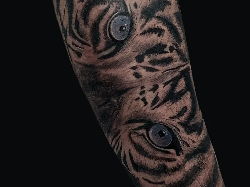 UNDERGROUND TATTOOS STUDIO