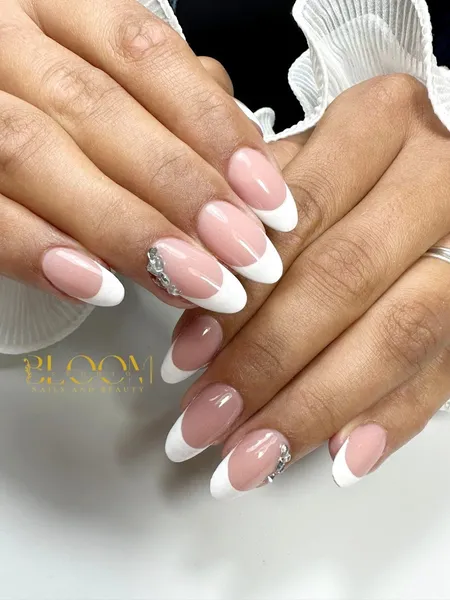 Bloom Studio - Nails and Beauty