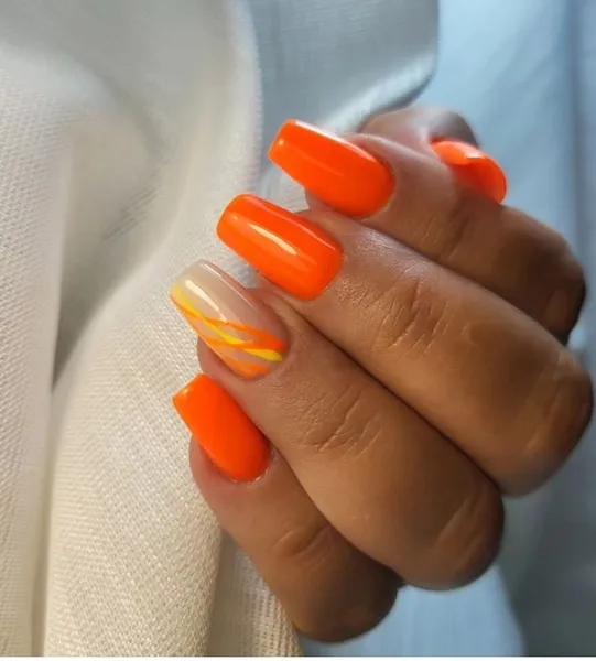 Unhas de Gel - Poliana Moraes