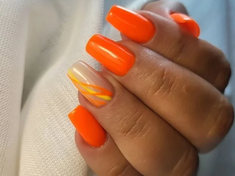 Unhas de Gel - Poliana Moraes
