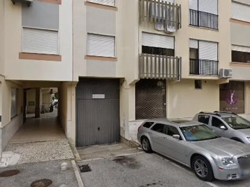 Silhueta Jovial (Espaço Sol)