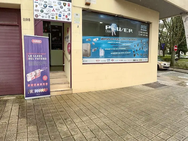 PowerChaves - Chaves Cofres e Fechaduras ( Power Chaves )