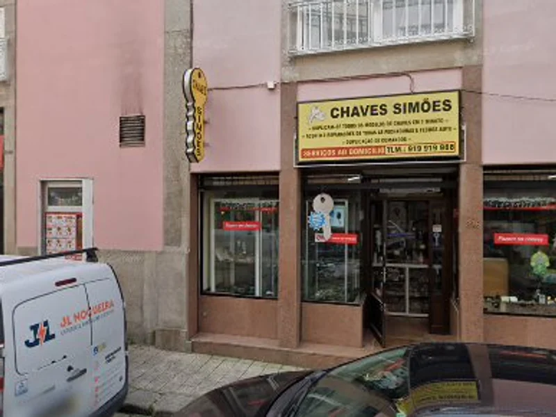 Chaves Simões