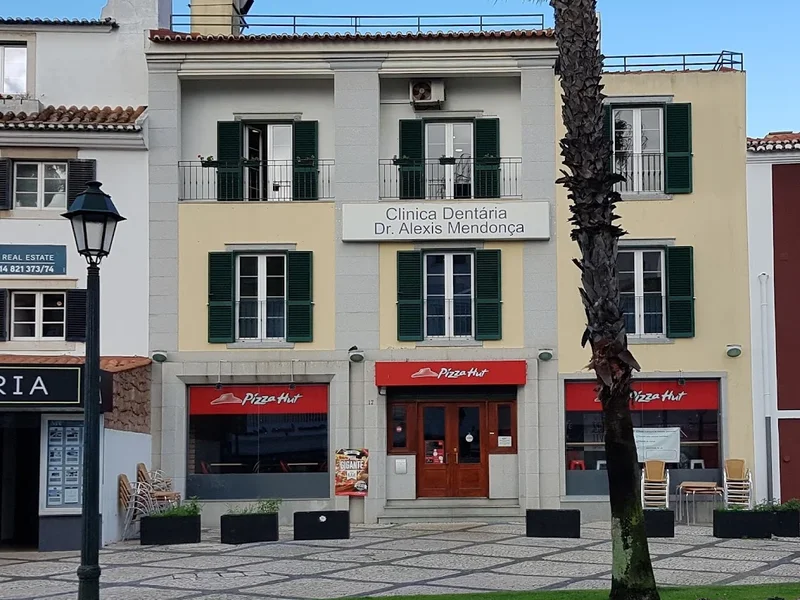 Clinica Dentária Dr. Alexis Mendonça