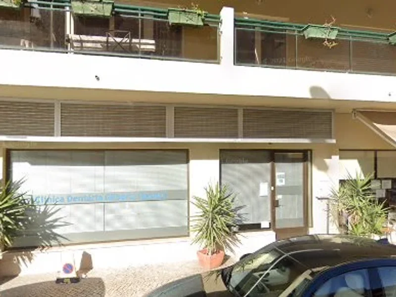 Clínica Dentária Gilberto Kaneko Lda