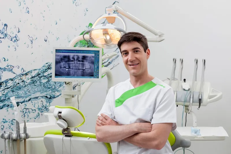 Clinica Dentária Oeiras Caredent