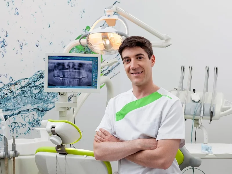 Clinica Dentária Oeiras Caredent