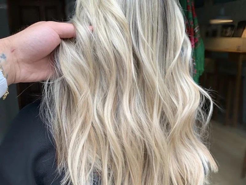 Backstage by Gabriel Oliveira