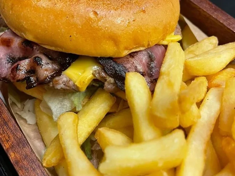 Uata?! Burger | Hamburgueria Viseu