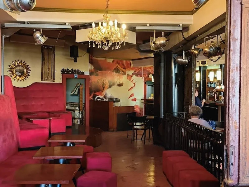 Ria Café