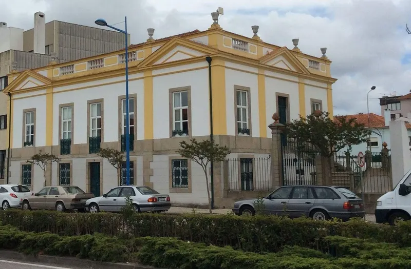 UNAVE - Associação para a Formação Profissional e Investigação da Universidade de Aveiro