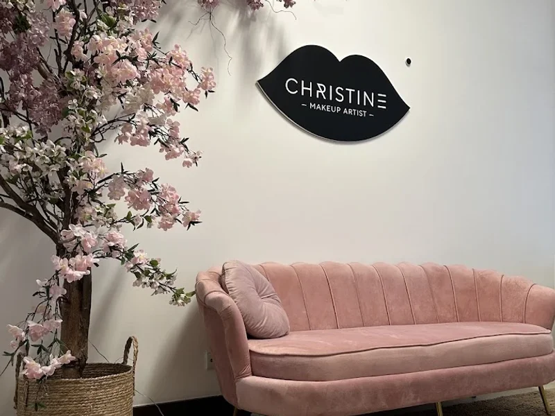 Christine Makeup Artist, Hairstylist & Beauty Atelier