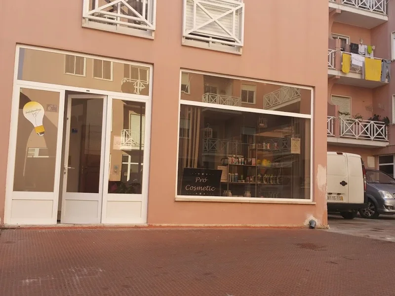 Pro Cosmetic