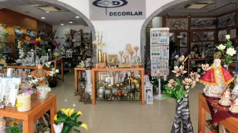 DECORLAR