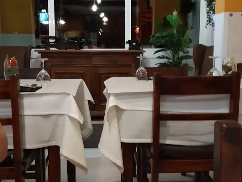 Restaurante "Molares"