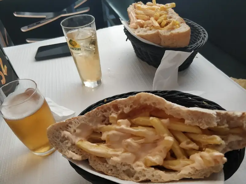 Café 32