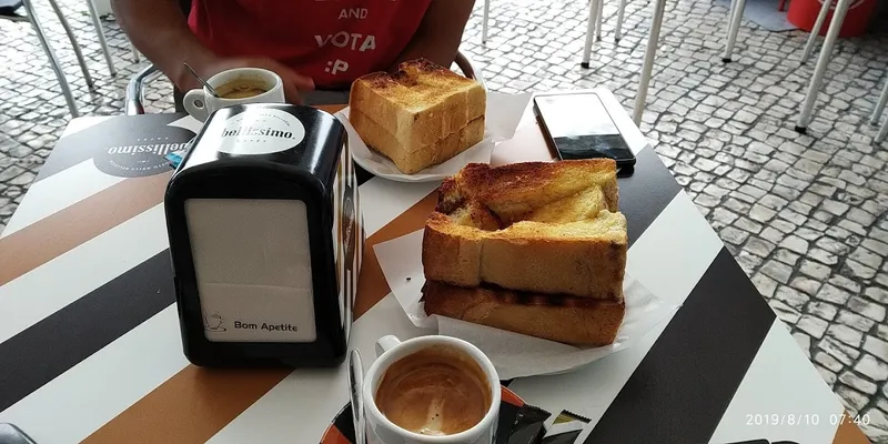 Café e Pão Quente "Lis Doce"