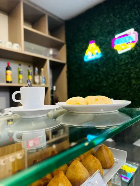 Cafeteria e Pastelaria Com Açúcar