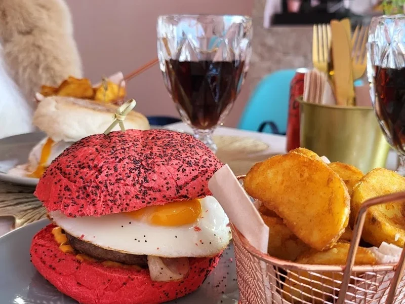 Dona Rosa Brunch & Lounge