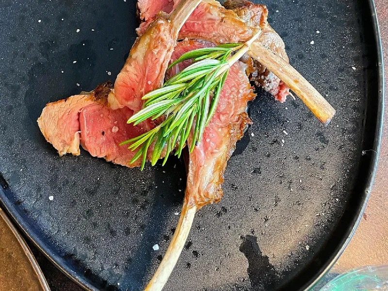 𝑇𝑅𝐴𝑁𝑆𝑀𝑂𝑁𝑃𝑅𝐸𝐺𝑂 𝑆𝑇𝐸𝐴𝐾𝐻𝑂𝑈𝑆𝐸