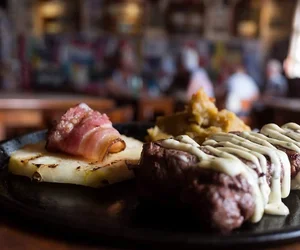 sítios para comer pastéis de nata no Horta